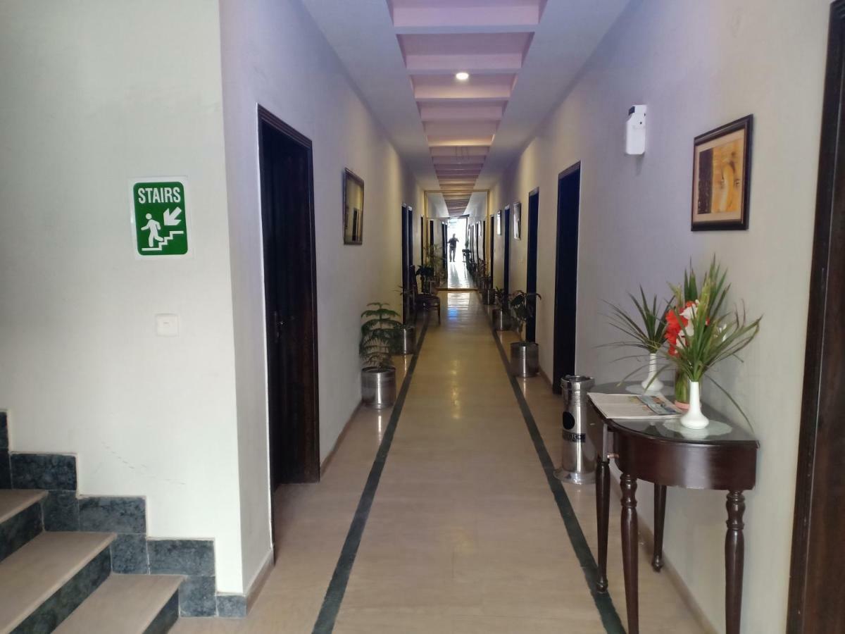 Al-Fateh Hotel Lahore Exterior foto